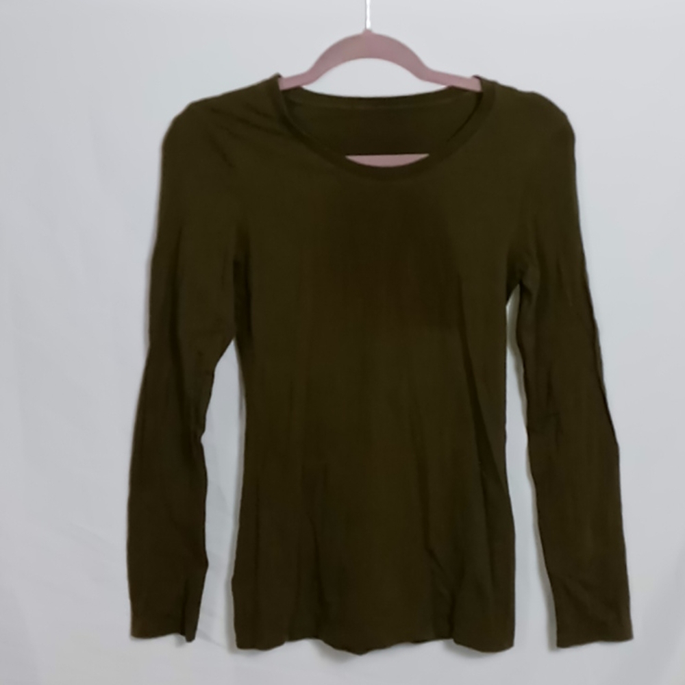Womens medium top